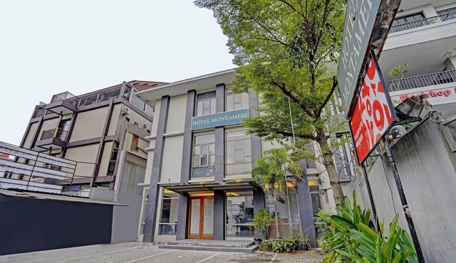 Luxury Deluxe DBL Retreat W/Free WiFi and Parking in Bandung
