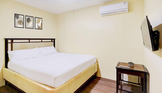 Luxury Deluxe DBL Retreat W/Free WiFi and Parking in Batam