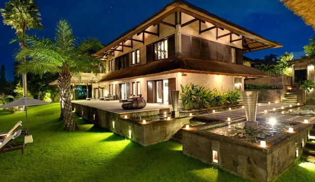 Luxury Designer Villa in A+ Location Berawa Bali in Bali