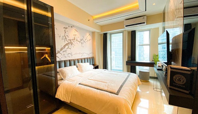 Luxury Modern La Casa II Benson in Lontar