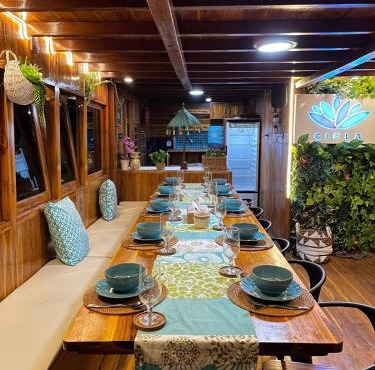 Luxury Private Phinisi Sailing in Komodo island in Labuan Bajo