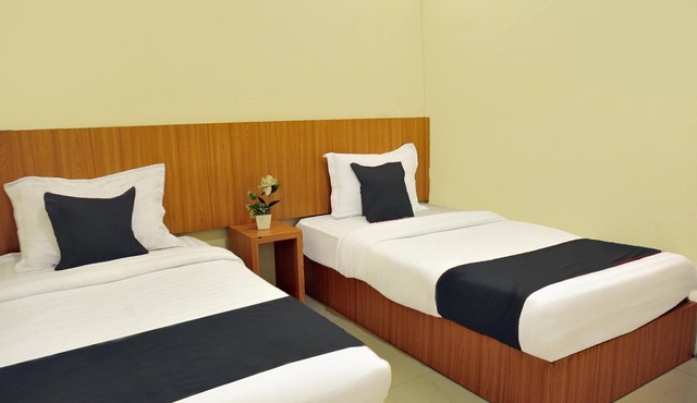 Luxury Twin Stay with Free WiFi and Parking in Bukittinggi