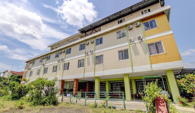 Luxury Twin Stay with Free WiFi and Parking in Solo