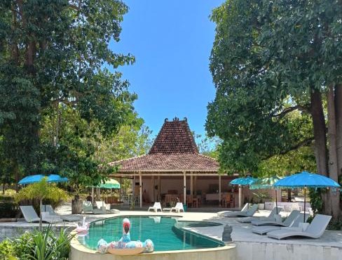 Maleo Moyo Hotel & Dive Resort in Moyo Island