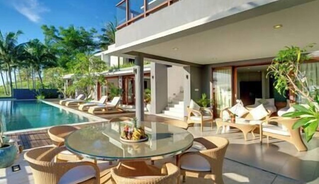 Malimbu Cliff Villa | Senggigi Cliff 5BR Villa | Infinity Pool & Chef in Senggigi
