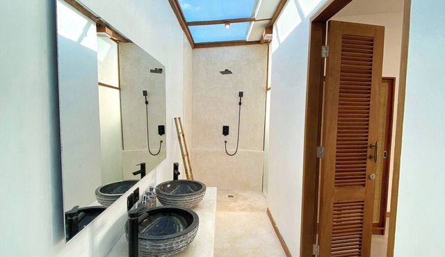 Maravilla two bedrooms with garden view in Bali