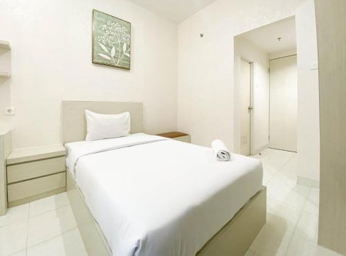 Minimalist and Homey Studio Room at Amartha View Apartment By Travelio in Semarang