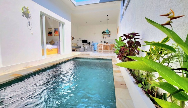 Minimalist Villa with Rooftop in Sukasada