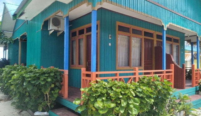 Mirroliz Pelangi Cottage in Tanjungbatu