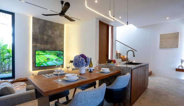 Modern 2 Bedroom Villa only 500m to the Ocean in Canggu