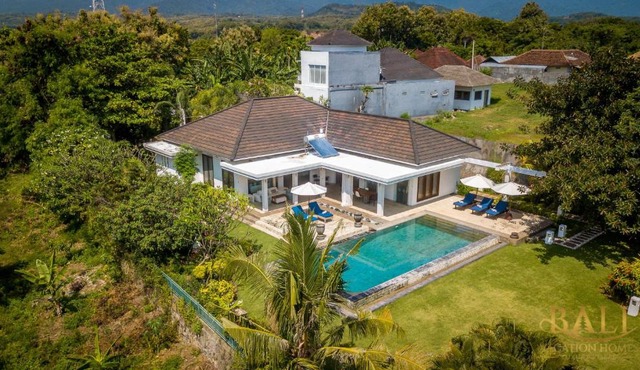Mountain Villa Aina Lokahi - With a fantastic view! in Bubunan