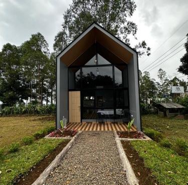 Mroom Cabin in Cilama
