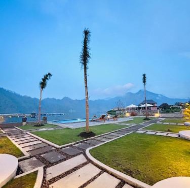 Mutiara Danu Villa in Kubupenlokan