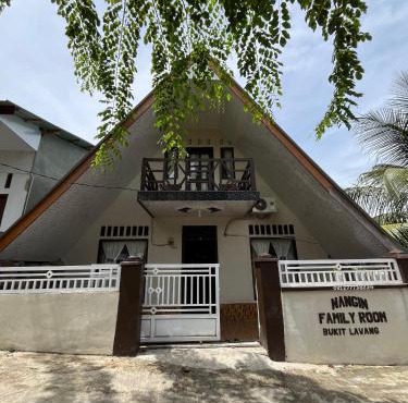 NANGIN VILLA's & HOTEL - BUKIT LAWANG in Bukit Lawang