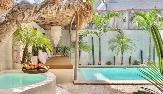 NEW Cosy & Luxury 3BR Central - Beach Canggu in Canggu