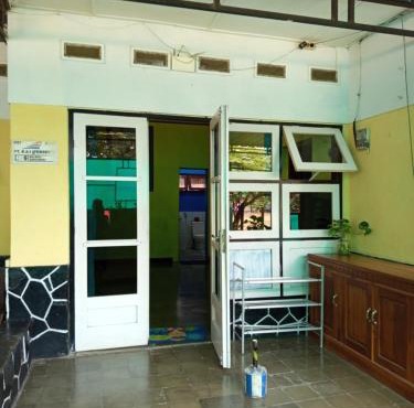 NEW OLIVIA Homestay in Ketapang