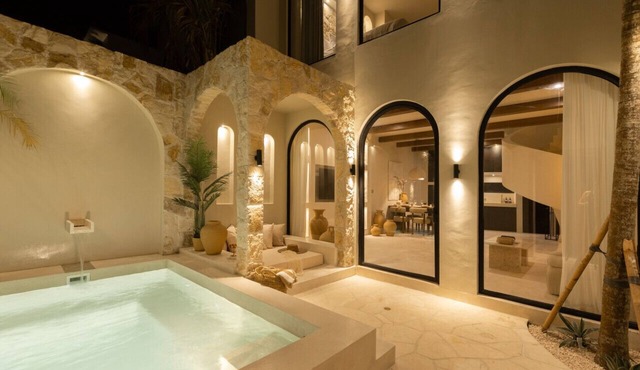 New Romantic Tropical Villa Sawa in Pererenan in Pererenan