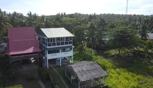 Nias Surf Stay in Lagudri