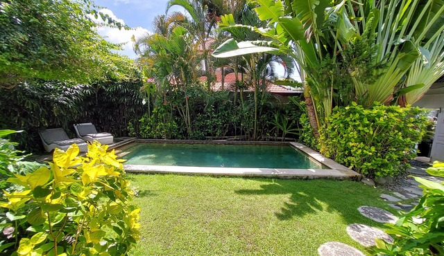 Nice Fresh Villa near the beach KuDeTa Seminyak in Seminyak