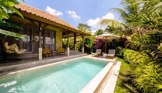 Nyaman Villa 2 by EVDEkimi – romantic escape among rice fields w/pool, terrace - Long stay extras in Kecamatan Ubud
