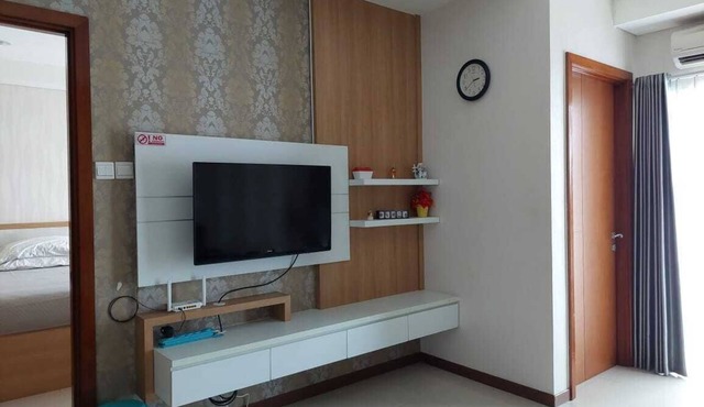Ocean View Cozy 2-bedroom condo with AC in superb North Jakarta. in Penjaringan
