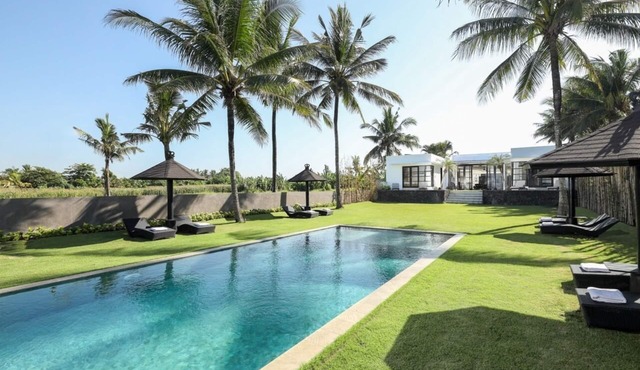 Oceanfront 5 Bedroom Villa in Tabanan in Tabanan