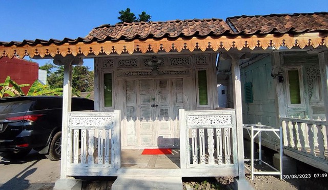 Omah Kayu Palagan in Ngaglik