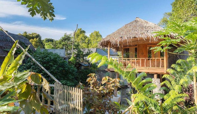 Onong's Homestay & Cafe in Tomohon