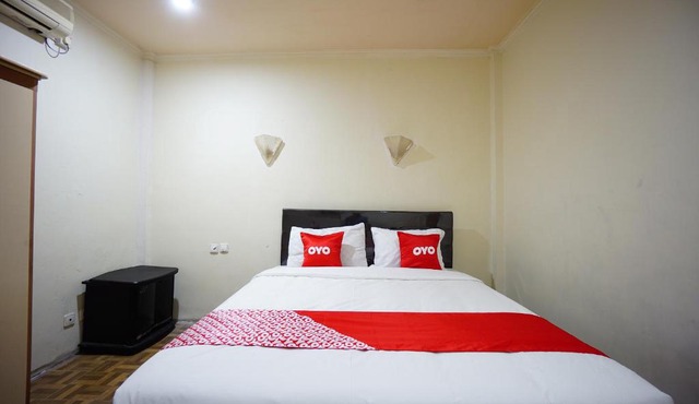 OYO 2217 Galaxy Hotel in Manado