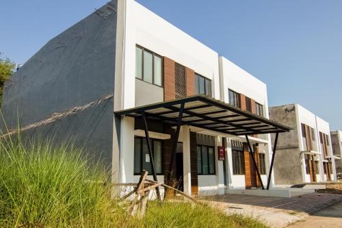 OYO 3826 Columbus Residence K11 in Karawang