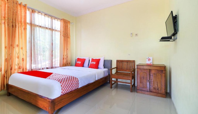 OYO 90034 Hotel Gandung Yunior in Bantul