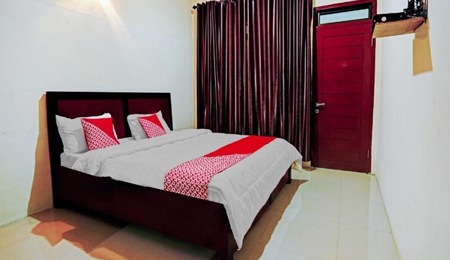 OYO 90331 Hotel Toba Shanda in Parapat