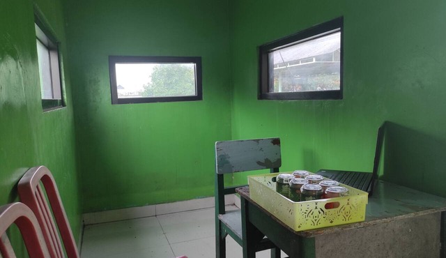 OYO 90333 Wisma Tenang Jaya Syariah in Jatiwangi