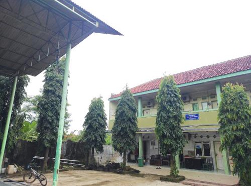 OYO 90333 Wisma Tenang Jaya Syariah in Majalengka