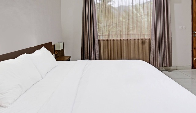 OYO 91696 Kimara Homestay & Resto in Kecamatan Janapria