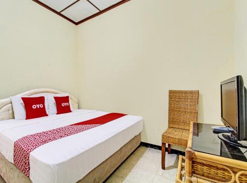 OYO 92534 Fajar Indah Guest House in Karanganyar