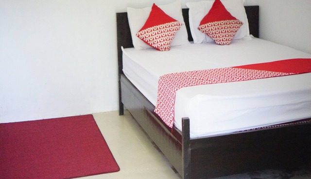 OYO 93784 Kost Bu Eli Syariah in Kedungredjo