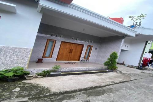 OYO 95110 Eksklusif Gueshouse Syariah in Solo