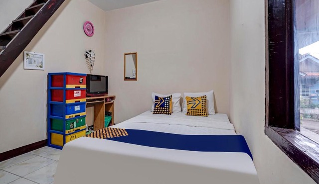 OYO Homes 90917 Eco Tourism Geopark Padalarang Homestay Syariah in Padalarang