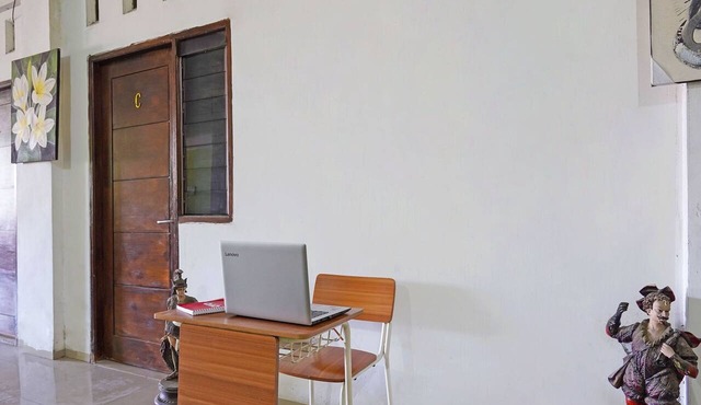 OYO Life 91670 Mannsur Homestay Syariah in Sidoarjo