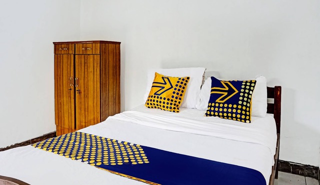 OYO Life 91896 Kost Bu Dewi Syariah in Pandaan