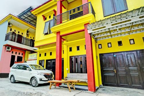 OYO Life 93036 Eddy Homestay Syariah in Lamongan