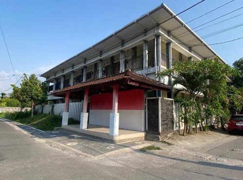 OYO Life 93258 Kos Sahabat in Mataram