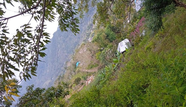 OYOecocheap LODGE is close& FLORES TOUR AGENCY in Kelimutu
