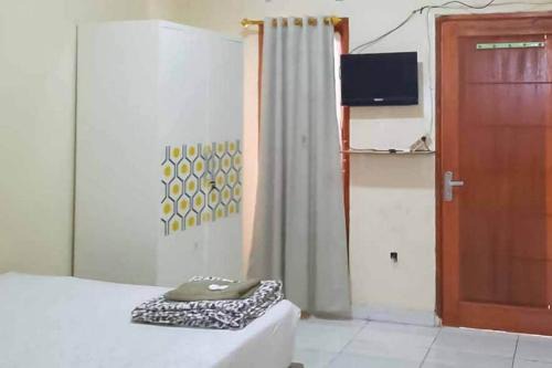 Pakansari Guest Inn Mitra RedDoorz in Bogor