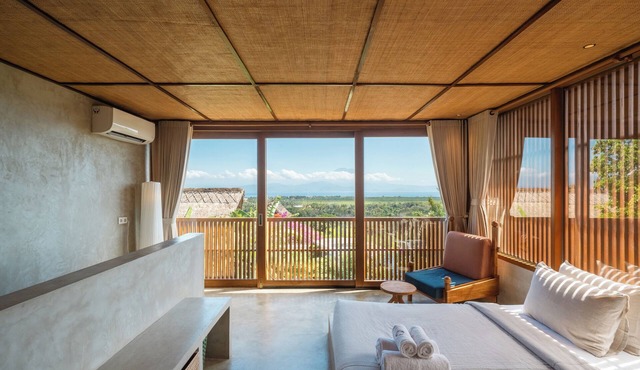 Peaceful one-bedroom villa with private pool, ocean view, and quiet surroundings. in Nusa Lembongan