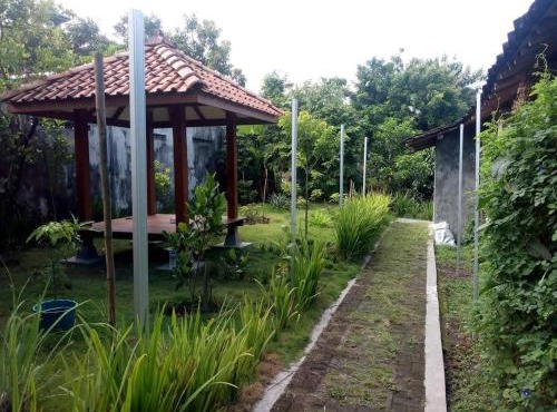 Pendopo Kayuwanan Syariah Near Terminal Giwangan in Yogyakarta