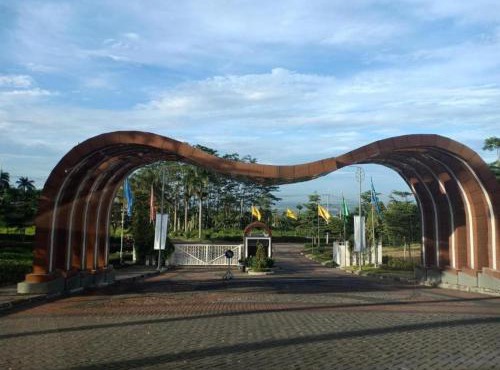 Penginapan, homestay Gor Ken Arok kota malang jawa timur bisa 5-10 orang cocok bagi yg mau ke Bromo dan sekitarnya in Bareng