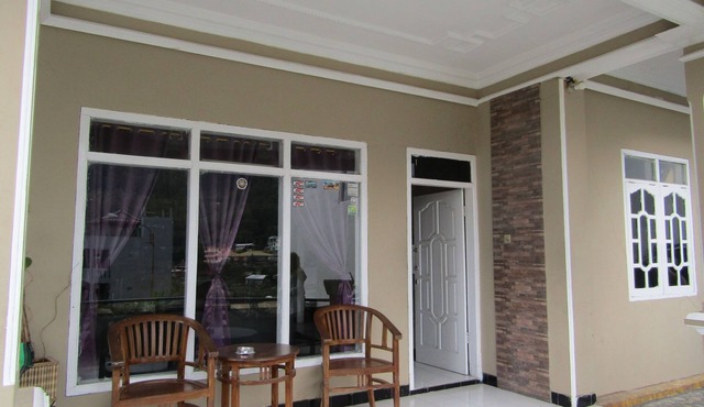 Penginapan Melati Sarangan in Plaosan