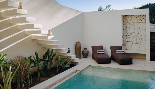 Pleasant 2-bedroom house with AC in charming Kuta in Kuta